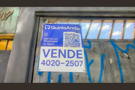 Casa à venda com 250m², 6 quartos e sem vaga Casa à venda com 250m², 6 quartos e sem vagaFachada com Plaquinha instalada