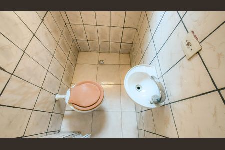 Casa à venda com 250m², 6 quartos e sem vaga Casa à venda com 250m², 6 quartos e sem vagaBanheiro