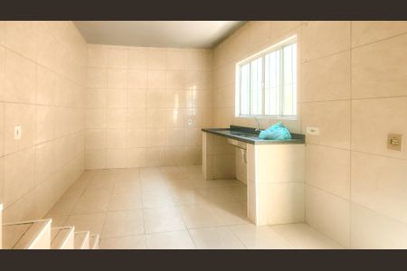 Casa à venda com 250m², 6 quartos e sem vaga Casa à venda com 250m², 6 quartos e sem vagaCozinha