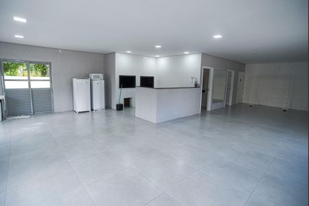 Apartamento para alugar com 38m², 2 quartos e 1 vagaÁrea comum - Salão de festas