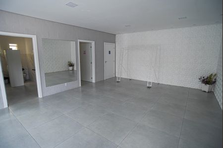 Apartamento para alugar com 38m², 2 quartos e 1 vagaÁrea comum - Salão de festas