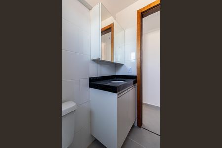 Banheiro  de apartamento à venda com 2 quartos, 38m² em Vila Santa Teresa, São Paulo