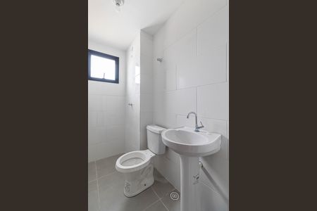 Apartamento à venda com 40m², 2 quartos e sem vaga Apartamento à venda com 40m², 2 quartos e sem vagaBanheiro