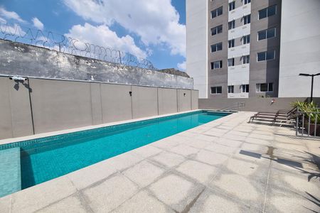 Apartamento à venda com 38m², 2 quartos e sem vagaÁrea comum - Piscina