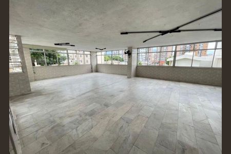 Apartamento para alugar com 67m², 2 quartos e 1 vagaSalão