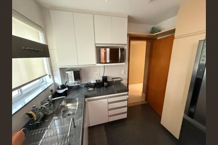 Apartamento à venda com 86m², 3 quartos e 2 vagasCozinha