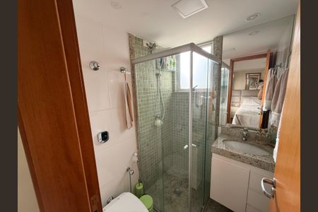 Banheiro de apartamento à venda com 3 quartos, 86m² em Prado, Belo Horizonte
