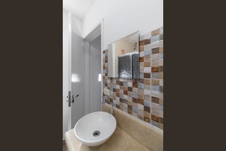 Banheiro de casa para alugar com 1 quarto, 23m² em Vila Chuca, São Paulo