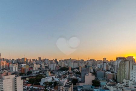 Apartamento à venda com 61m², 1 quarto e 1 vaga