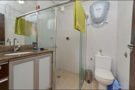 Casa à venda com 433m², 3 quartos e sem vaga Casa à venda com 433m², 3 quartos e sem vagaBanheiro