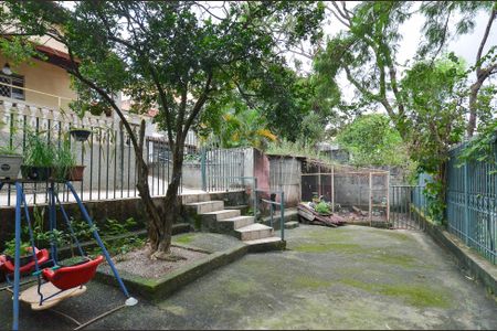 Casa à venda com 433m², 3 quartos e sem vaga Casa à venda com 433m², 3 quartos e sem vagaÁrea externa