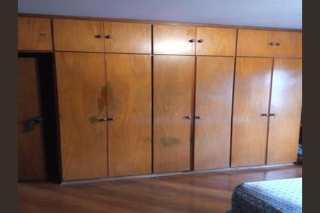 Casa à venda com 200m², 3 quartos e 3 vagas