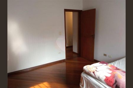 Casa à venda com 200m², 3 quartos e 3 vagas