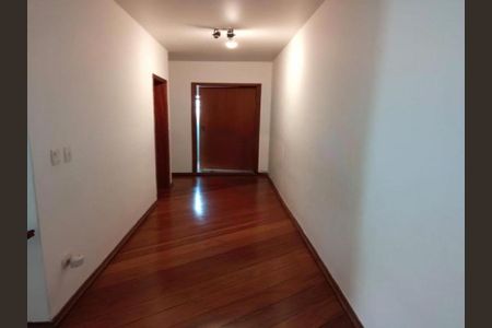 Casa à venda com 200m², 3 quartos e 3 vagas