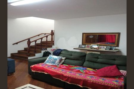 Casa à venda com 3 quartos, 200m² em Jardim Luanda, São Paulo