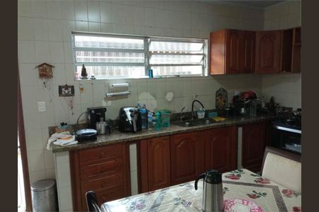 Casa à venda com 200m², 3 quartos e 3 vagas