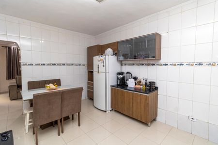Cozinha de casa para alugar com 3 quartos, 80m² em Jardim Brasil (zona Norte), São Paulo