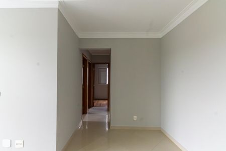 Apartamento para alugar com 57m², 3 quartos e sem vaga