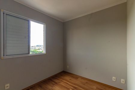 Apartamento para alugar com 3 quartos, 57m² em Vila Talarico, São Paulo