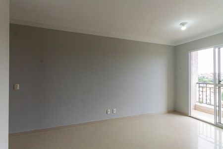 Apartamento para alugar com 57m², 3 quartos e sem vaga