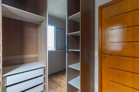 Apartamento para alugar com 57m², 3 quartos e sem vaga