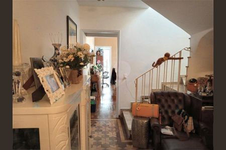 Casa à venda com 175m², 3 quartos e 2 vagas