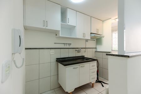Apartamento para alugar com 52m², 2 quartos e 1 vaga Apartamento para alugar com 52m², 2 quartos e 1 vagaCozinha e Área de Serviço