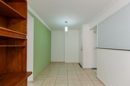 Sala de apartamento para alugar com 2 quartos, 52m² em Cidade dos Bandeirantes, São Paulo
