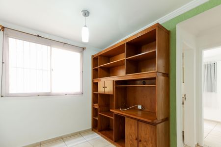 Sala de apartamento para alugar com 2 quartos, 52m² em Cidade dos Bandeirantes, São Paulo