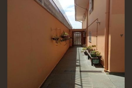 Casa à venda com 146m², 3 quartos e 2 vagas