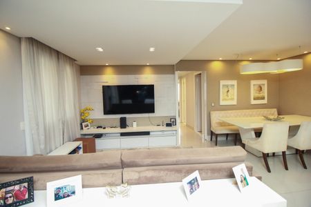 Apartamento à venda com 115m², 3 quartos e 2 vagasSala