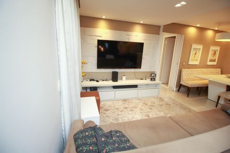 Sala de apartamento à venda com 3 quartos, 115m² em Vila Valparaíso, Santo André