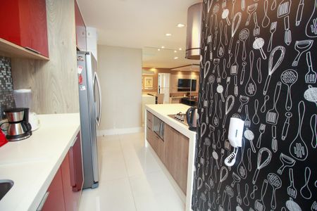 Apartamento à venda com 115m², 3 quartos e 2 vagasCozinha