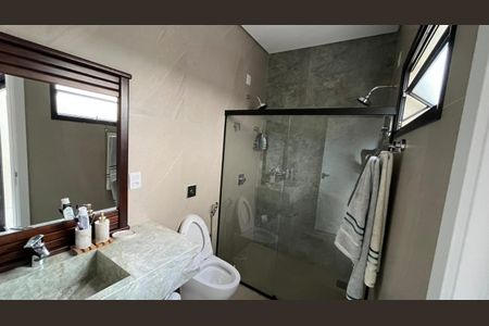 Casa para alugar com 214m², 3 quartos e 3 vagasBanheiro 2