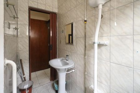 Casa à venda com 170m², 4 quartos e 3 vagasBanheiro da Suíte 1