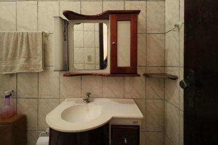 Casa à venda com 170m², 4 quartos e 3 vagasBanheiro da Suíte 2