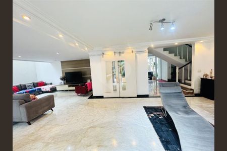 Casa de Condomínio à venda com 4 quartos, 238m² em Jardim dos Estados, São Paulo