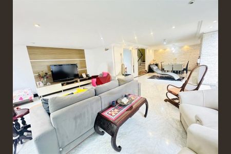 Casa de condomínio à venda com 238m², 4 quartos e 2 vagas