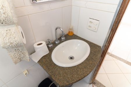 Apartamento à venda com 55m², 2 quartos e 1 vagaBanheiro 
