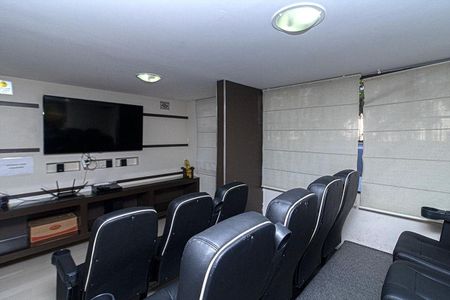 Apartamento à venda com 55m², 2 quartos e 1 vagaSala de Cinema