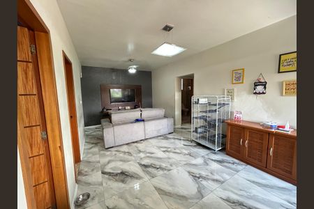 Casa à venda com 210m², 3 quartos e sem vagaSala