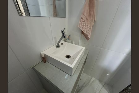 Casa à venda com 210m², 3 quartos e sem vagaBanheiro da Suíte