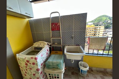 Casa à venda com 210m², 3 quartos e sem vagaÁrea de Serviço