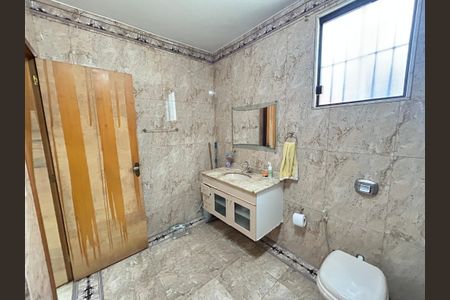 Casa à venda com 210m², 3 quartos e sem vagaBanheiro Social