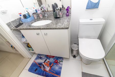 Apartamento à venda com 143m², 3 quartos e 2 vagas Apartamento à venda com 143m², 3 quartos e 2 vagasBanheiro da Suíte