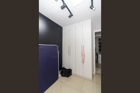 Apartamento à venda com 143m², 3 quartos e 2 vagas Apartamento à venda com 143m², 3 quartos e 2 vagasQuarto 1