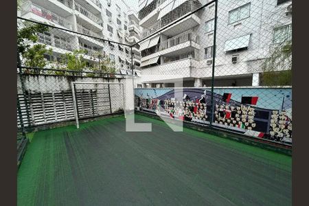 Apartamento à venda com 143m², 3 quartos e 2 vagas Apartamento à venda com 143m², 3 quartos e 2 vagasQuadra Esportiva