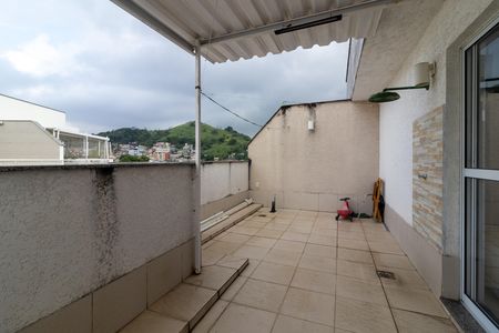 Apartamento à venda com 143m², 3 quartos e 2 vagas Apartamento à venda com 143m², 3 quartos e 2 vagasTerraço
