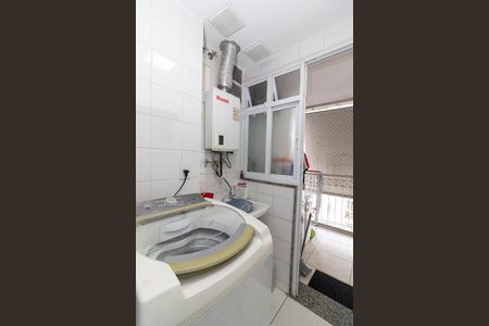 Apartamento à venda com 143m², 3 quartos e 2 vagas Apartamento à venda com 143m², 3 quartos e 2 vagasÁrea de Serviço