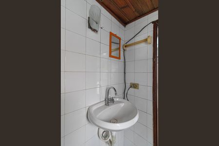 Casa à venda com 66m², 2 quartos e sem vaga Casa à venda com 66m², 2 quartos e sem vagaBanheiro Externo